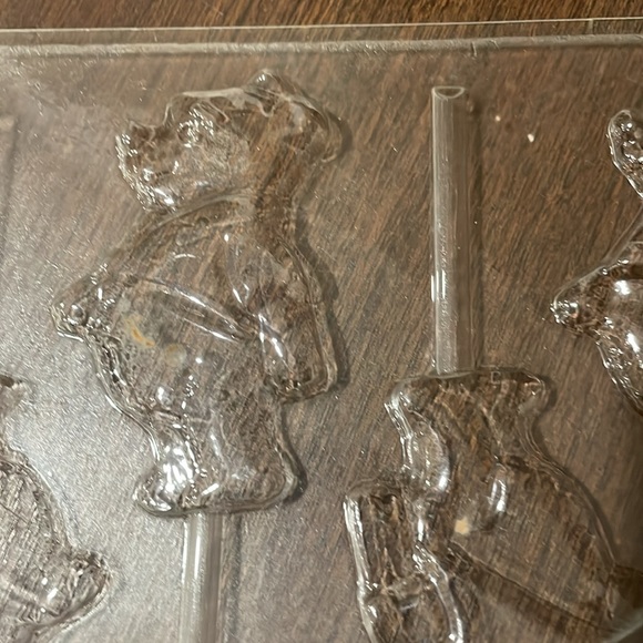 5 Wilton chocolate molds - Picture 3 of 6